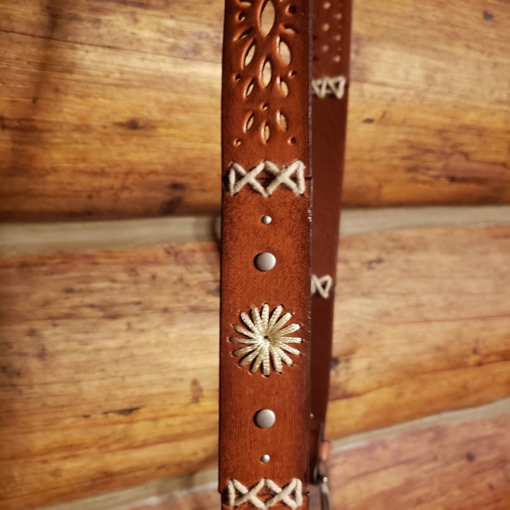 "Woolrich" NWT, fancy tooled belt - Picture 3 of 6